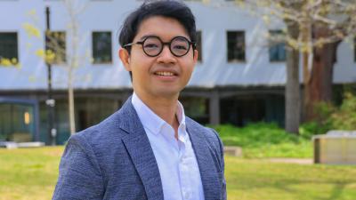 Billy Esratian's photo