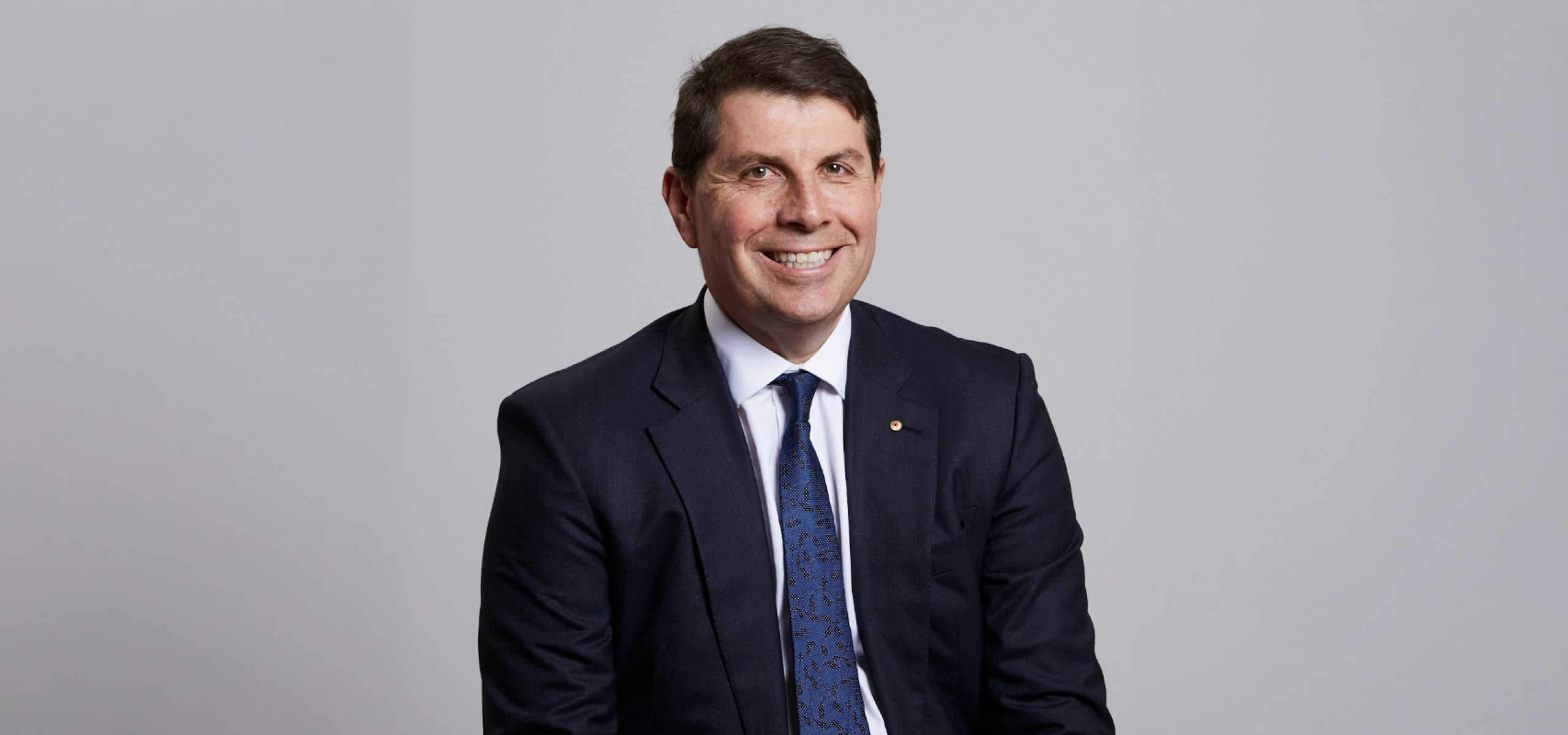 Mr Martijn Wilder AO